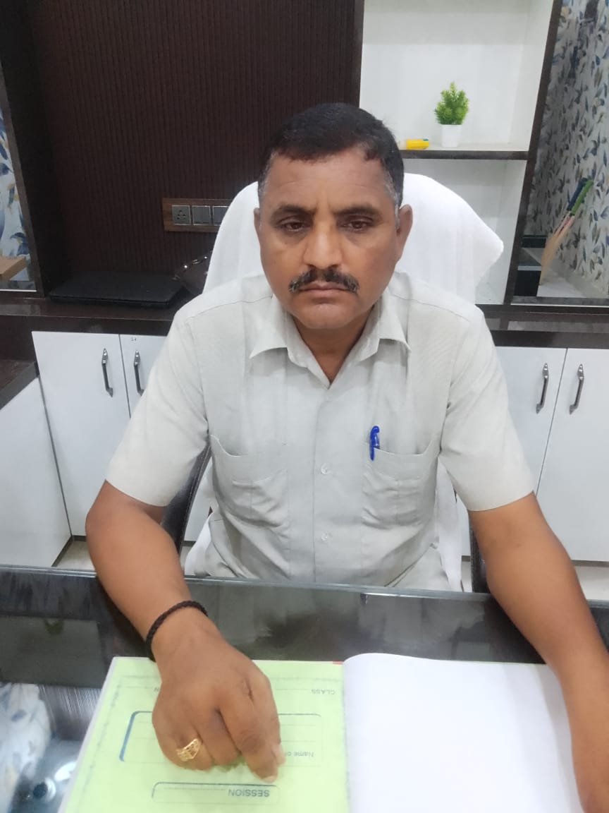 Manager image
